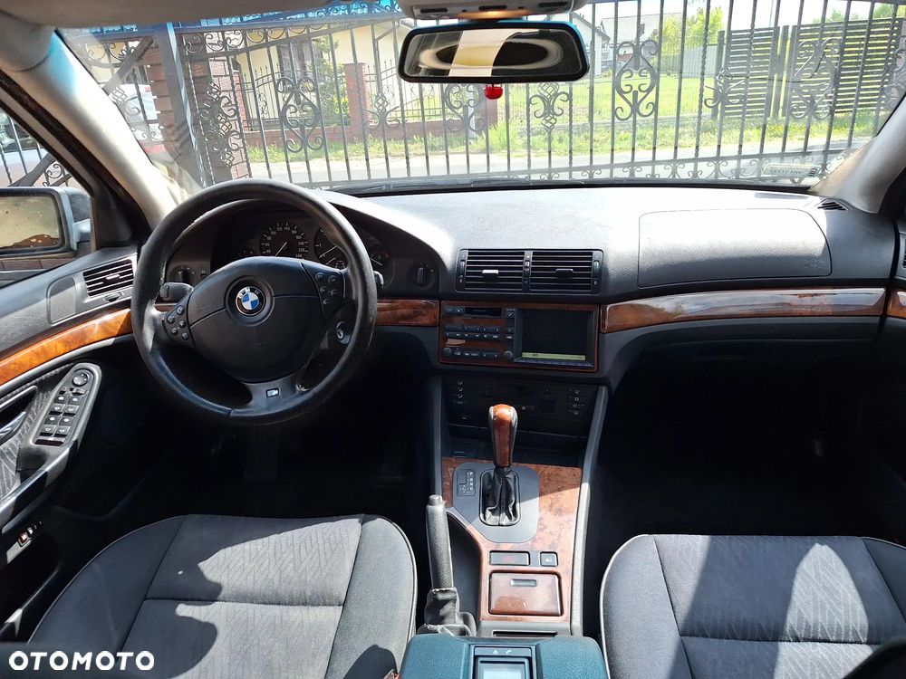 BMW Seria 5 - 8