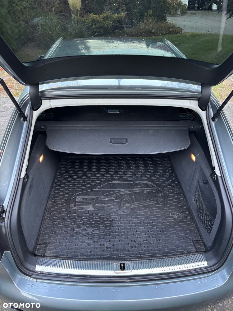 Audi A4 Avant null - 9