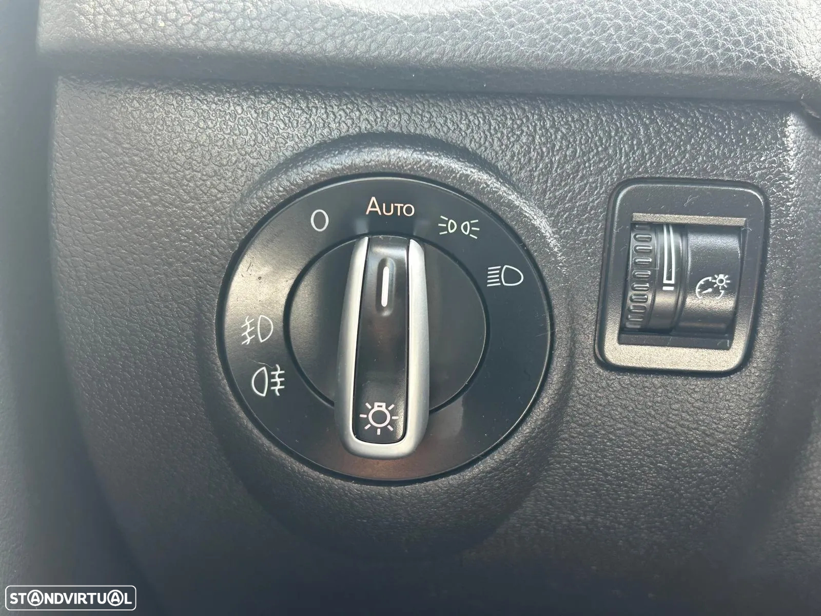 VW Tiguan 2.0 TDI Sport 4Motion DSG - 15