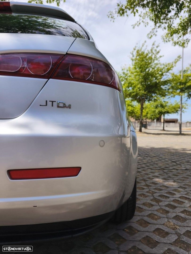 Alfa Romeo 159 1.9 JTDm 16V Sportiva - 32