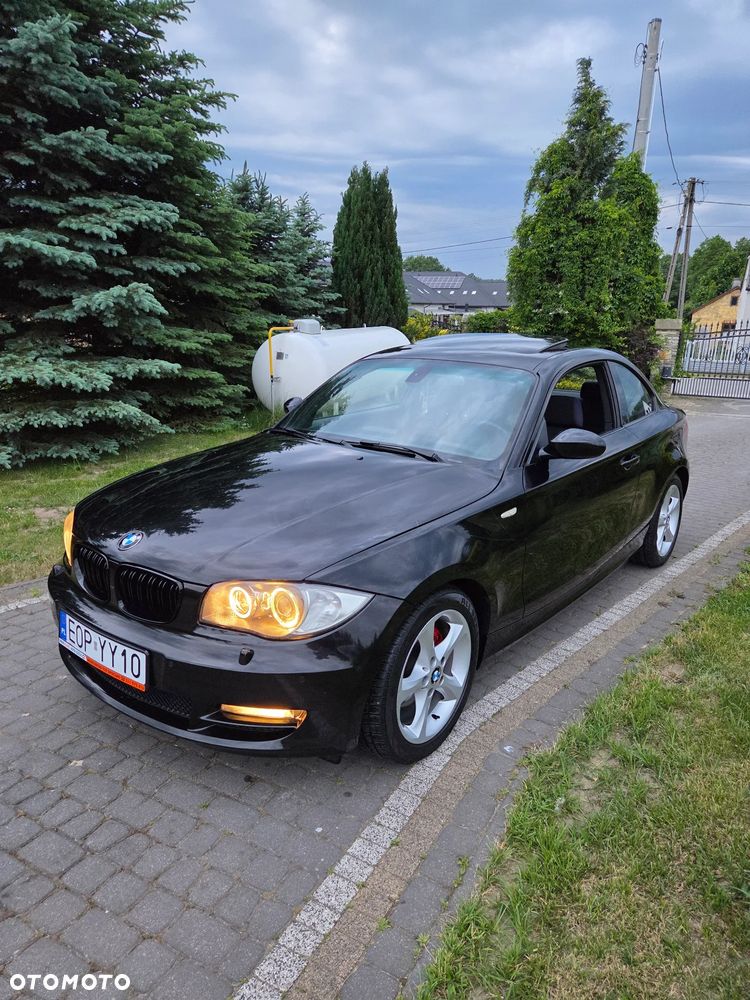 BMW Seria 1 120d Edition Sport - 33