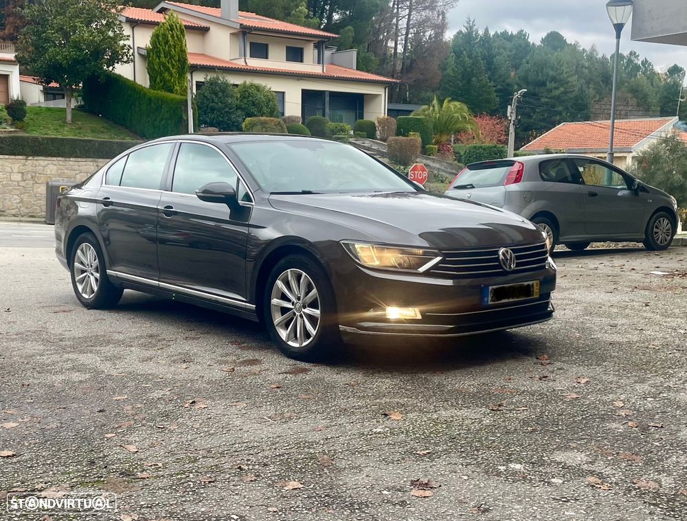 VW Passat 2.0 TDI Highline DSG - 1
