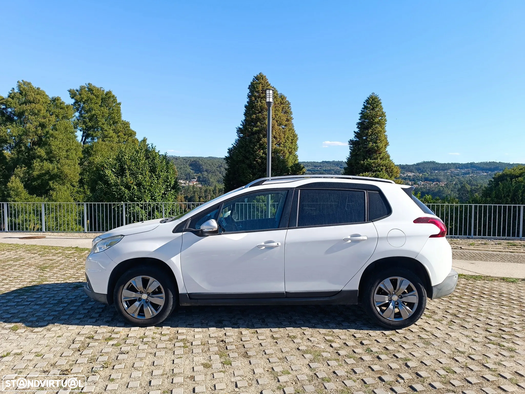 Peugeot 2008 1.6 BlueHDi Active - 4