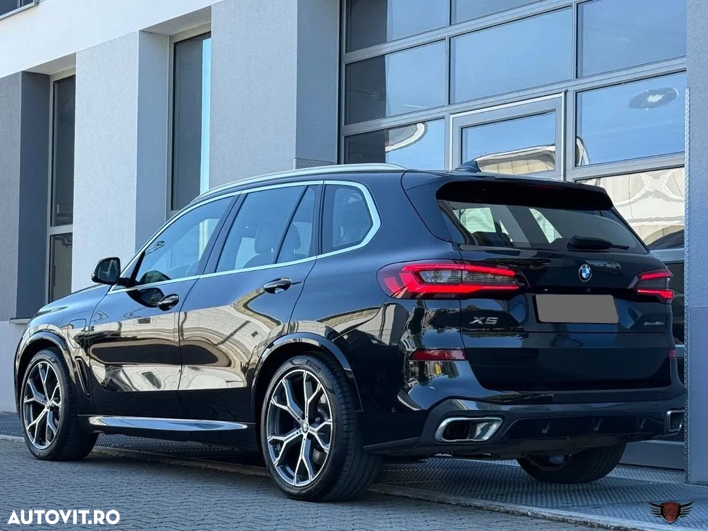 BMW X5 xDrive45e AT PHEV - 3