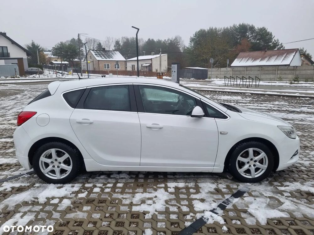 Opel Astra 1.4 Turbo 150 Jahre - 15