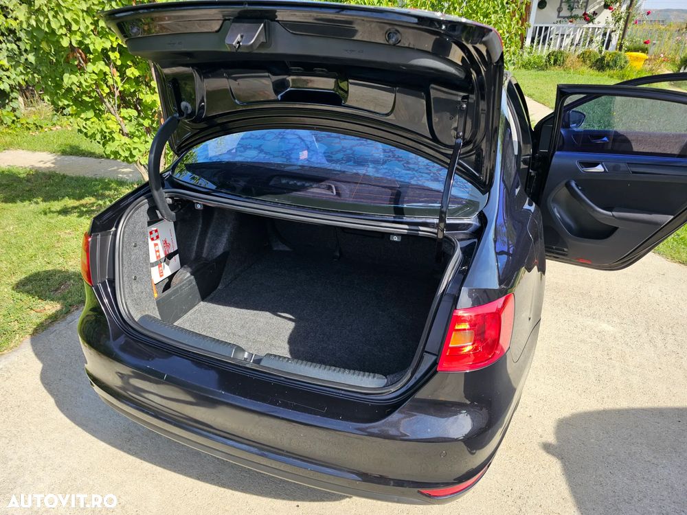 Volkswagen Jetta 2.0 TDI DPF Comfortline DSG - 31