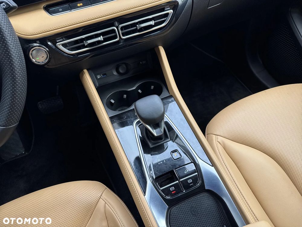 MG HS 1.5 T-GDI Exclusive DCT - 11