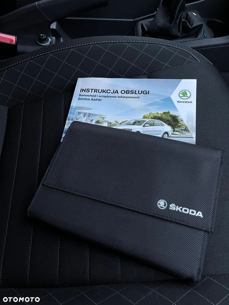 Skoda RAPID 1.0 TSI Style - 24