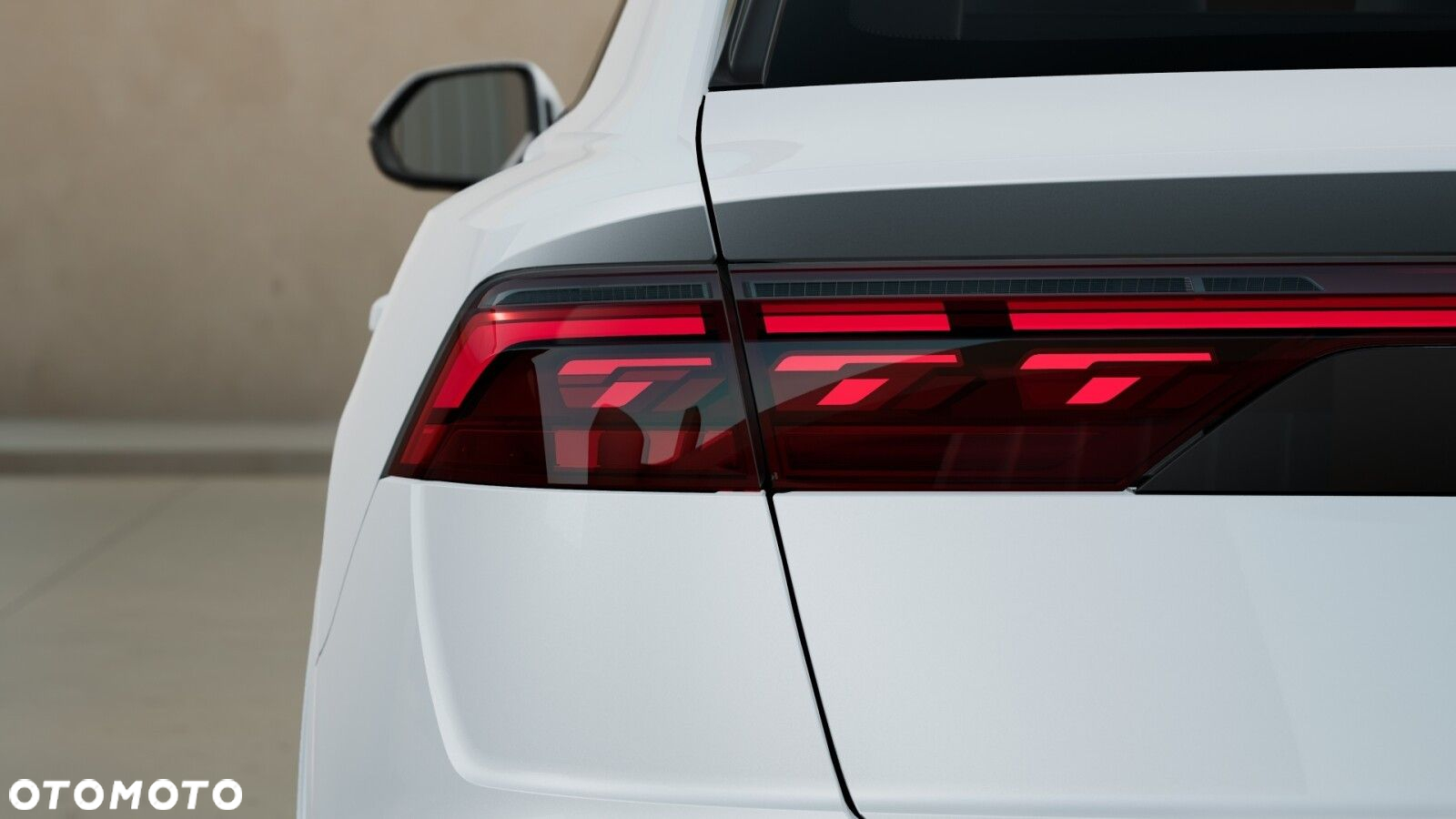 Audi Q8 - 12