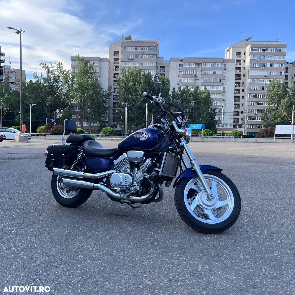 Honda VF 750C Magna - 3