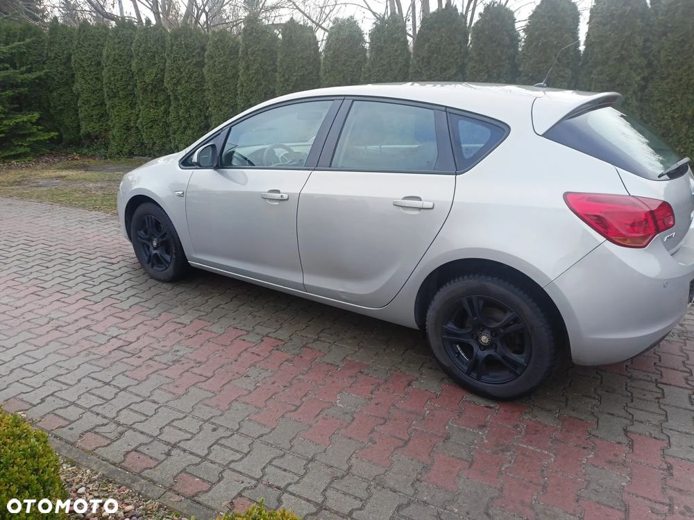 Opel Astra 1.6 Selection - 2