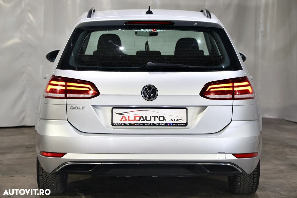 Volkswagen Golf 1.6 TDI SCR Comfortline - 36