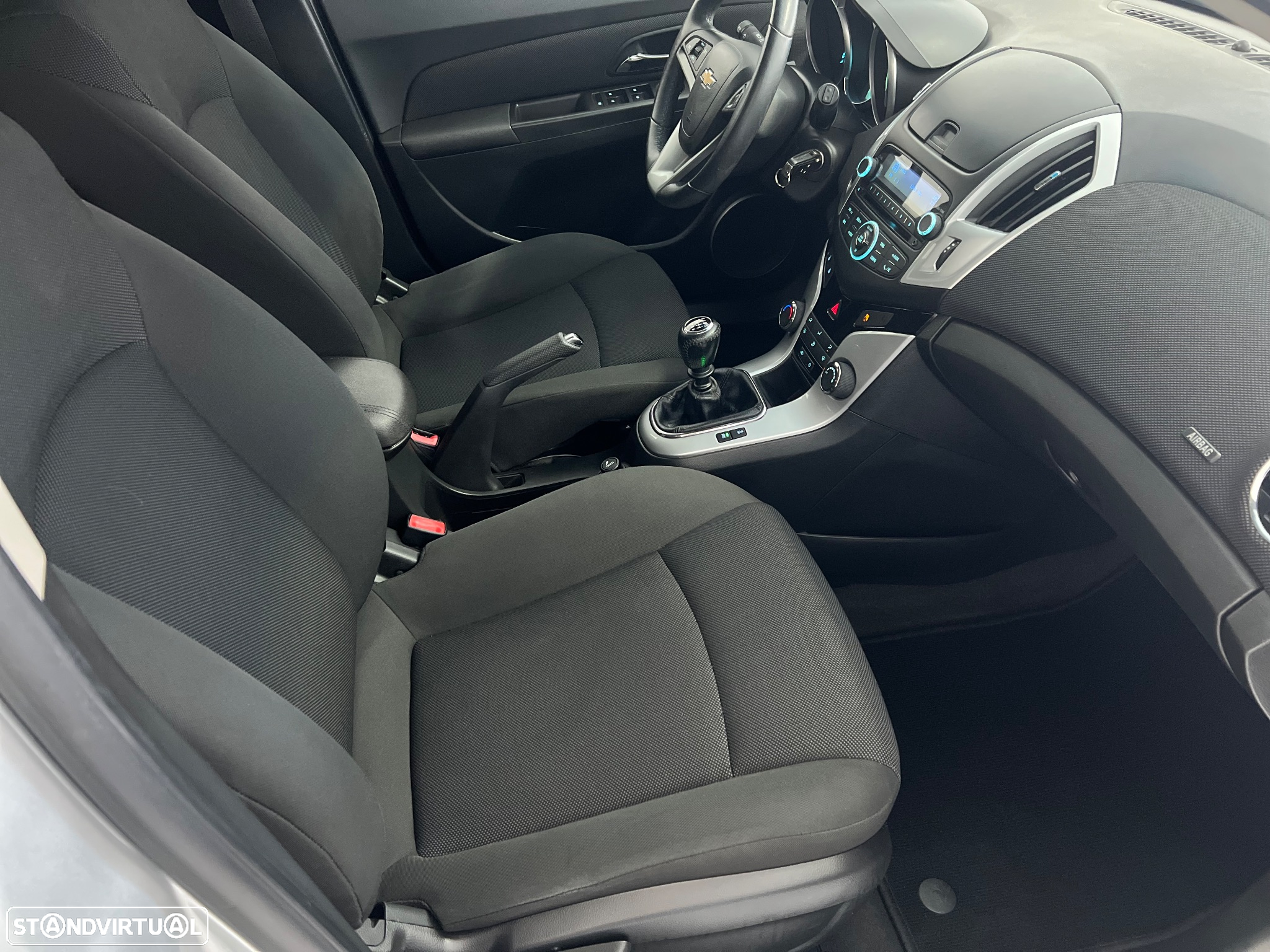 Chevrolet Cruze SW 1.4 LT - 27