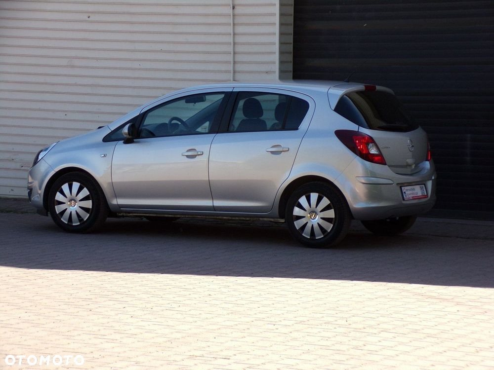 Opel Corsa - 11