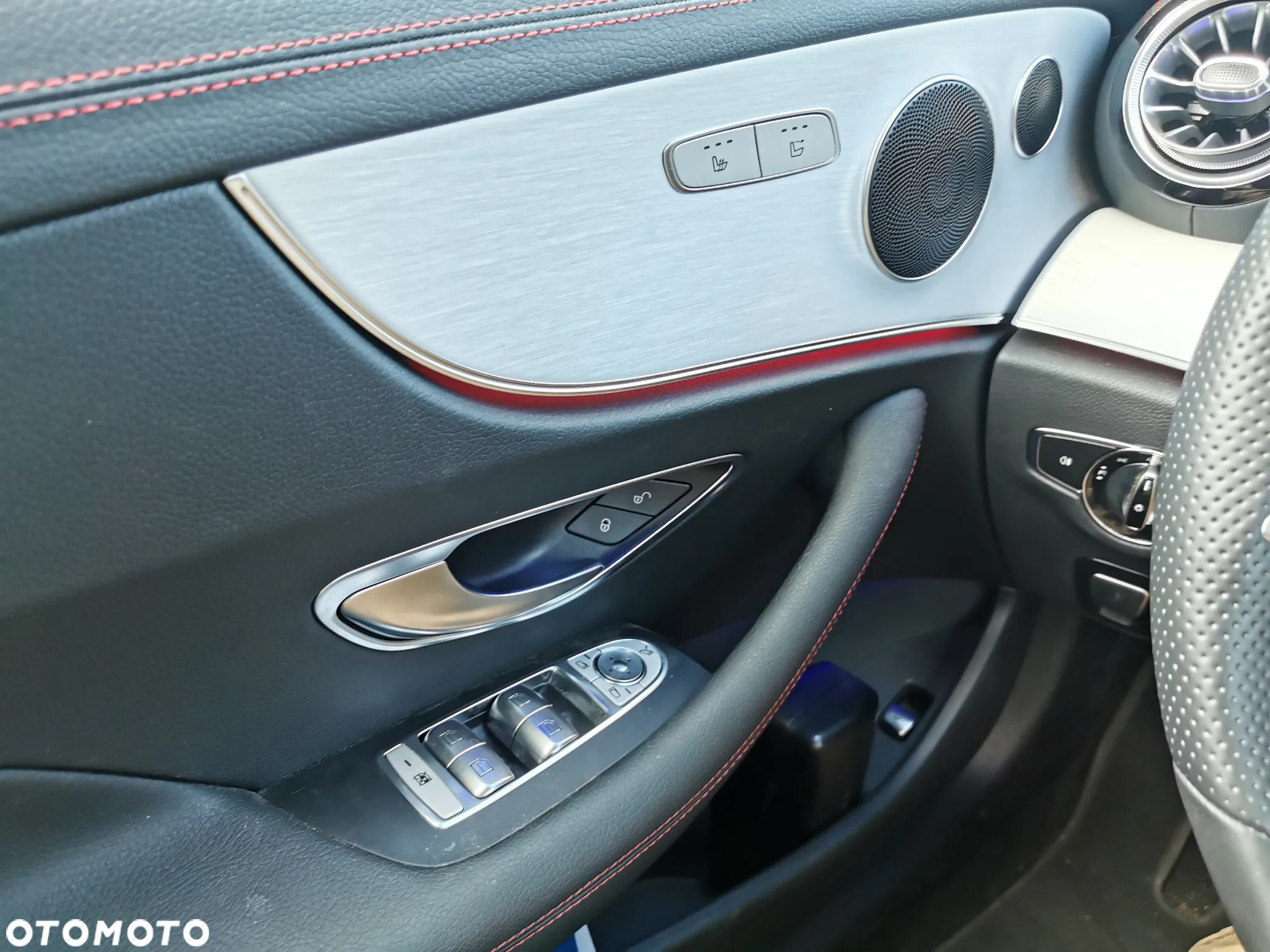 Mercedes-Benz Klasa E AMG 53 4Matic+ Cabrio AMG Speedshift TCT-9G - 17