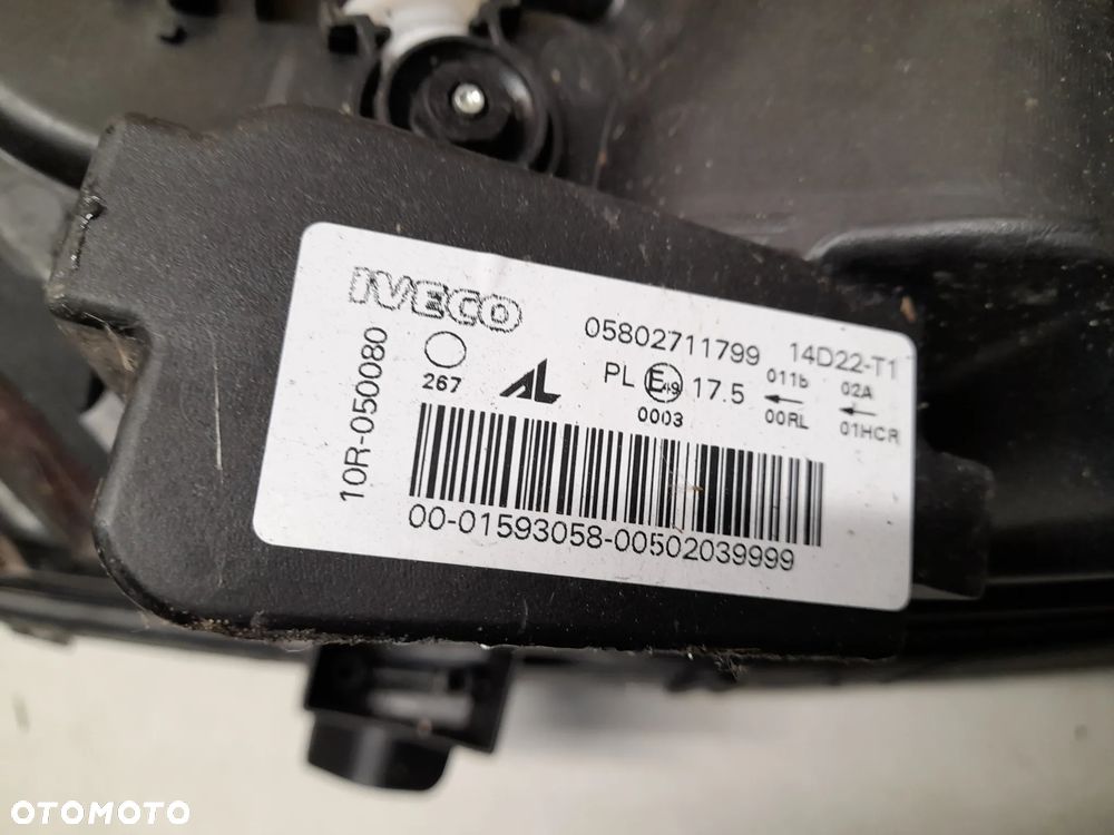 Iveco Daily lampa prawa przód  FULL LED 05802711799 - 9