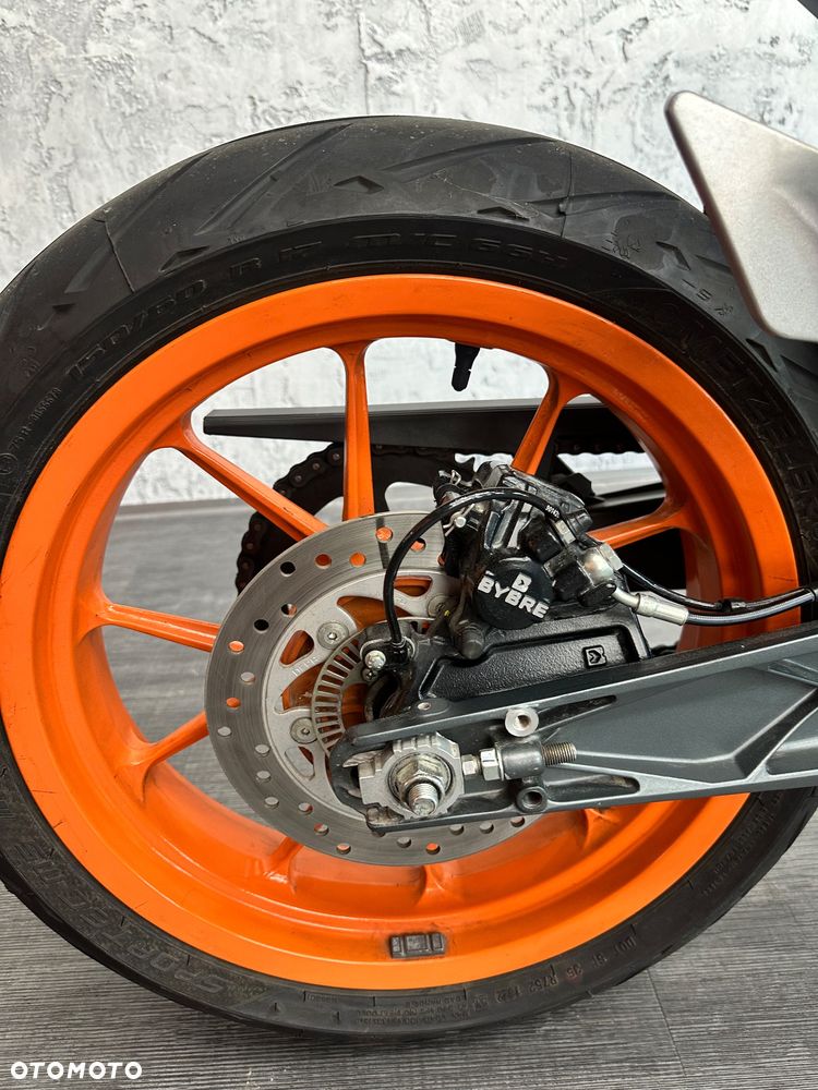 KTM Duke 390 - 15
