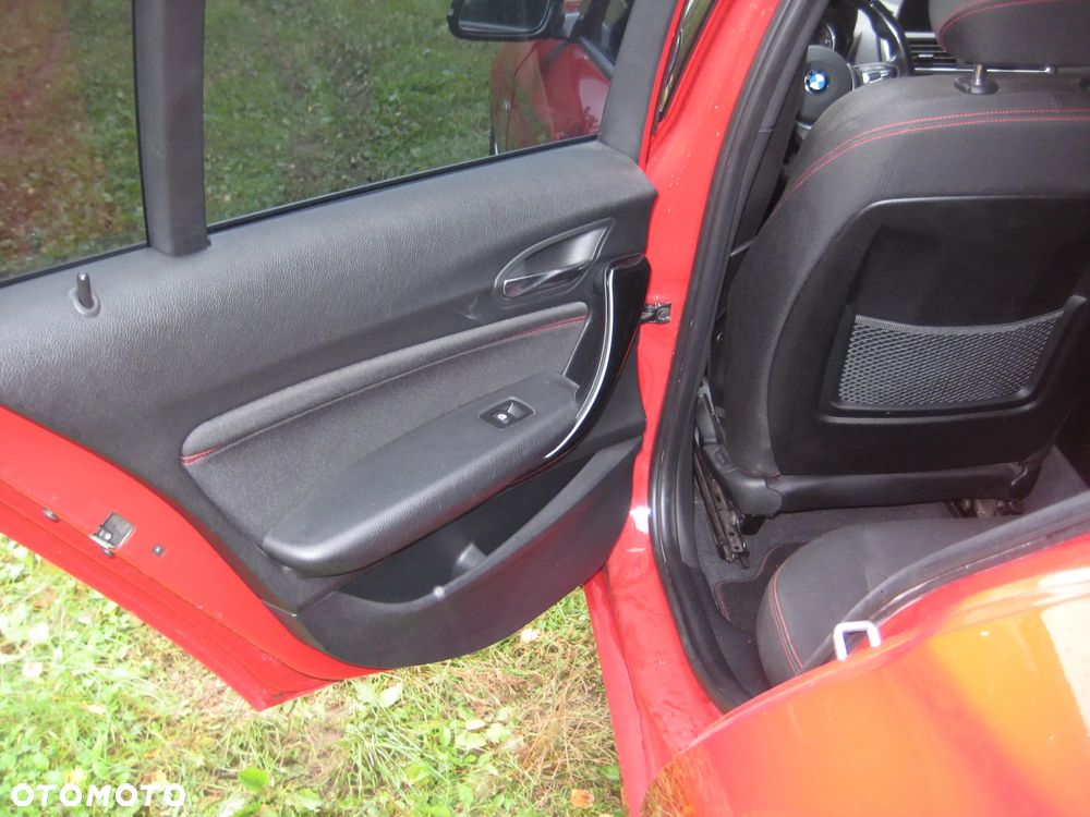 BMW Seria 1 116d Sport Line - 10