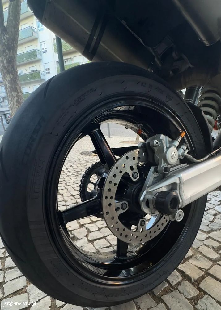 KTM Superduke 990 Orange - 10