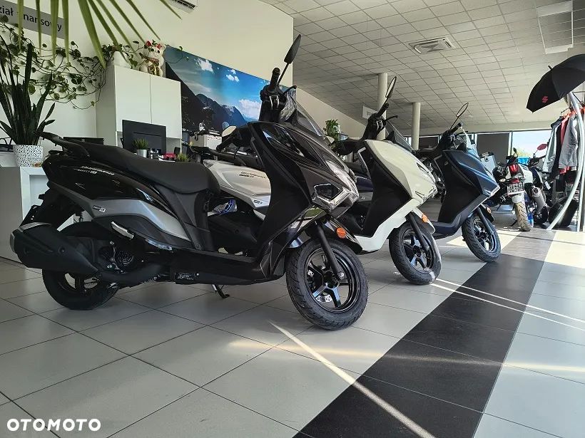 Suzuki Burgman - 1