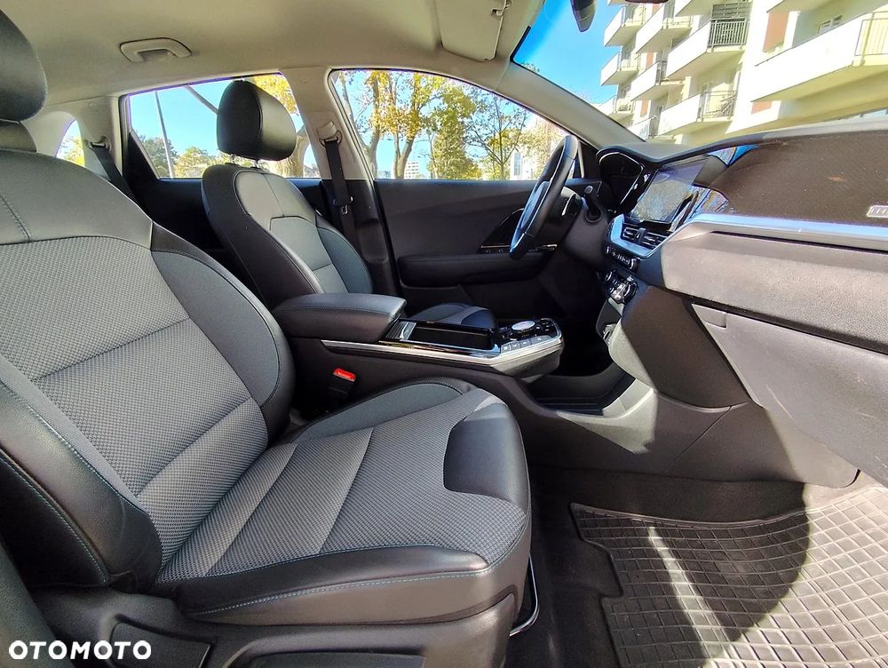 Kia Niro e-Niro 64kWh L - 10