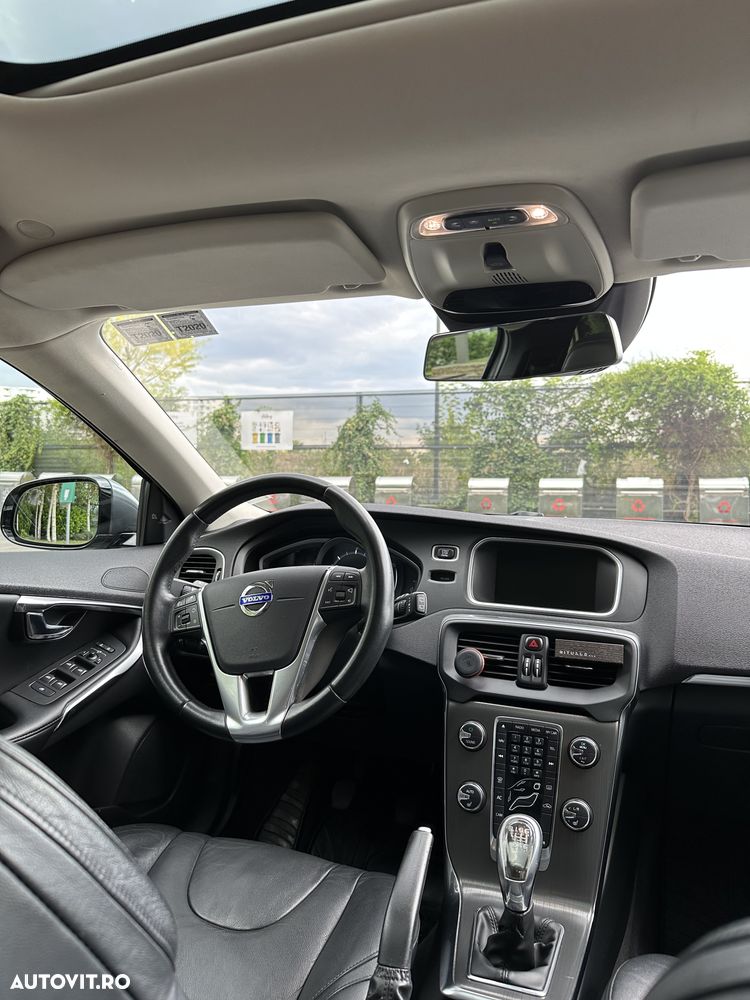 Volvo V40 D2 - 5