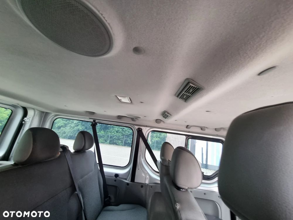 Opel Vivaro L2H1 2.9t - 18