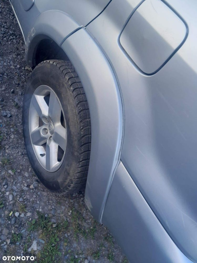 POSZERZENIA BŁOTNIKÓW TYŁ TOYOTA RAV4 2001-2005 - 2