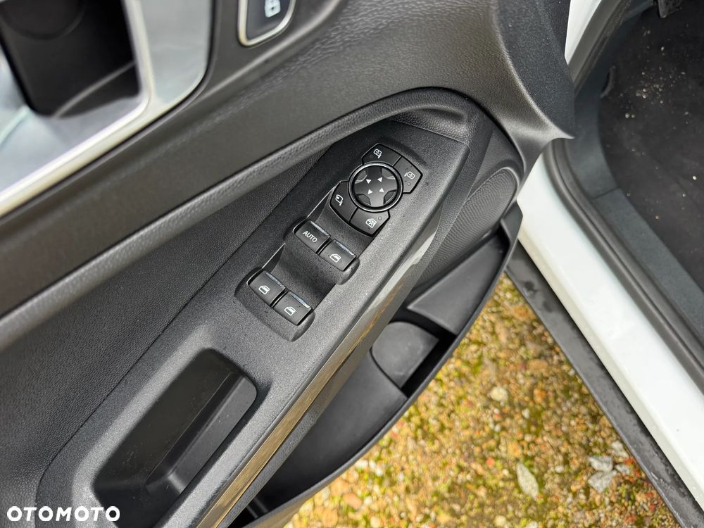 Ford EcoSport 1.0 EcoBoost COOL&CONNECT - 28