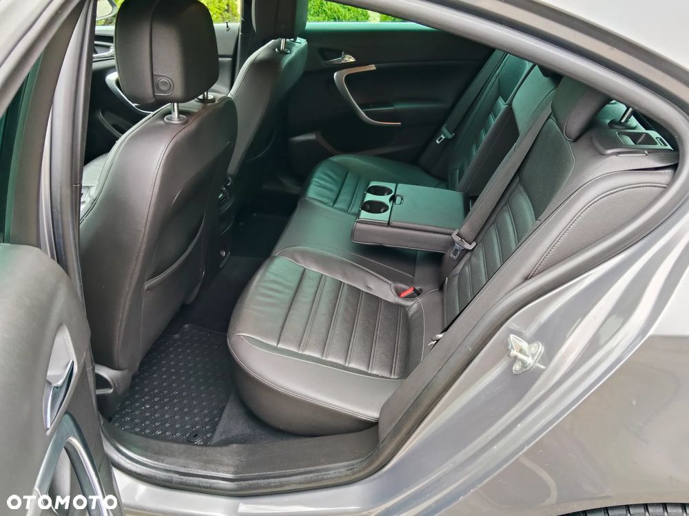 Opel Insignia - 13