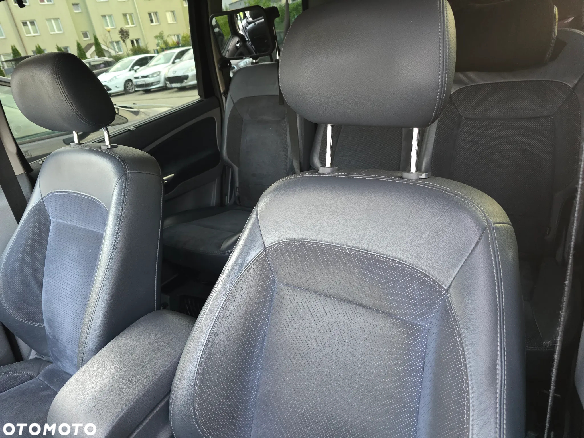 Ford Galaxy - 12
