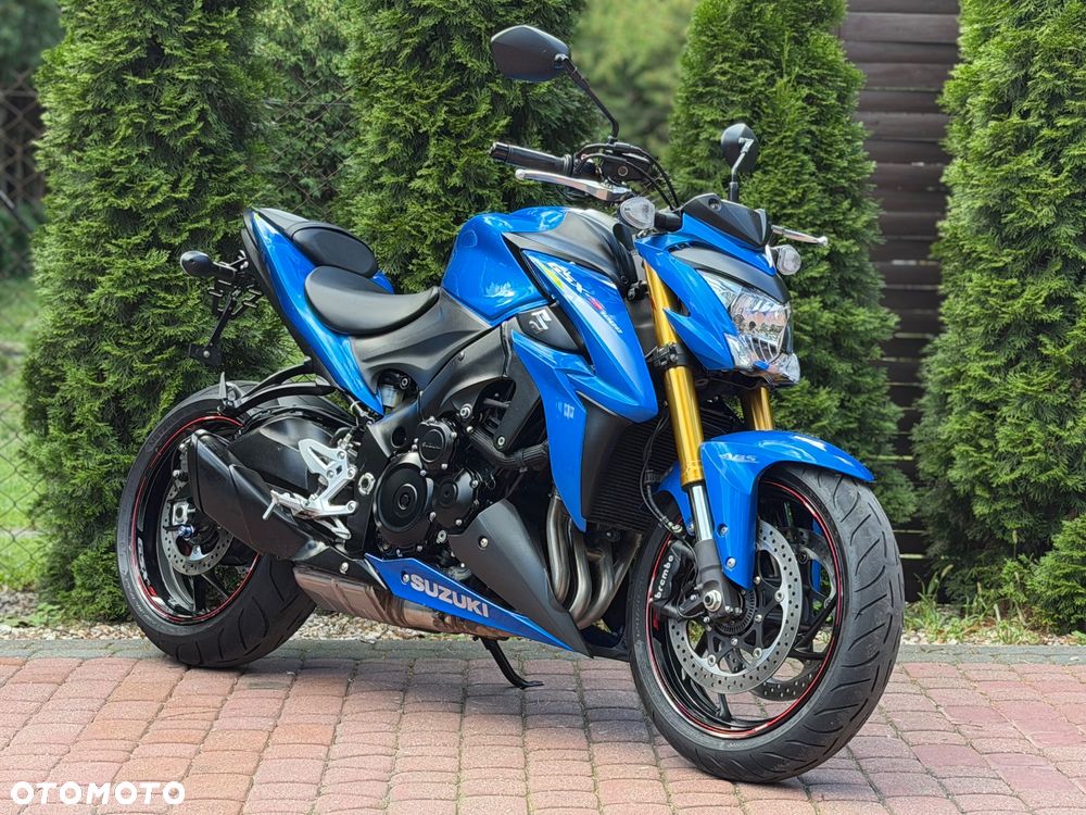 Suzuki GSX - 1