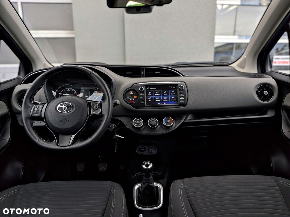 Toyota Yaris 1.0 Premium - 17