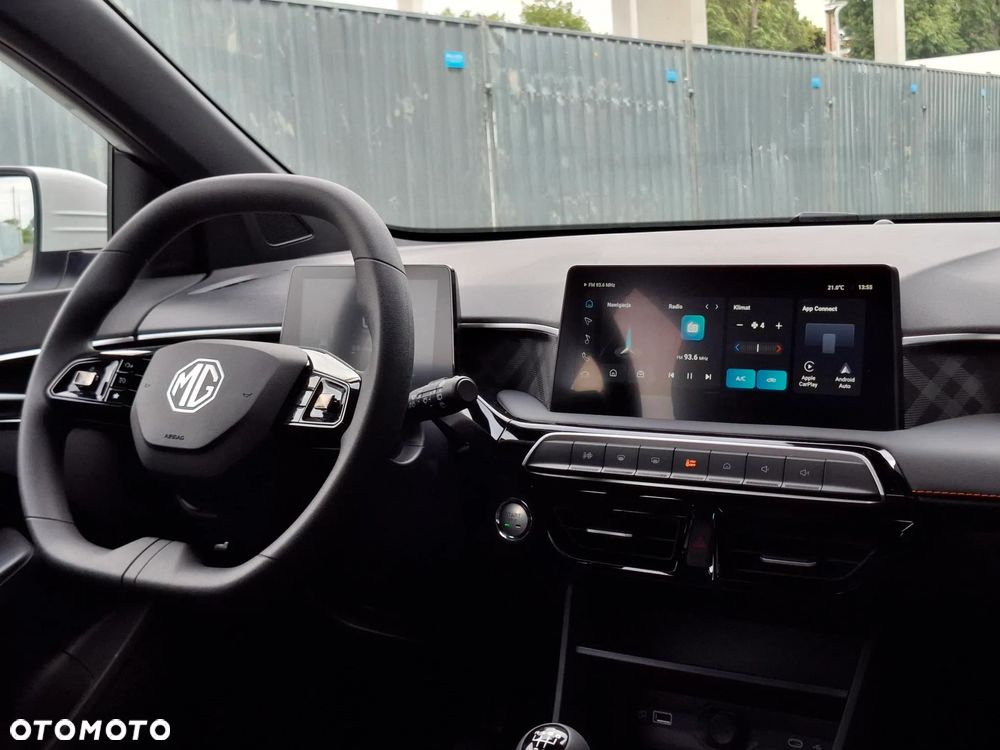 MG MG3 1.5 Excite - 10