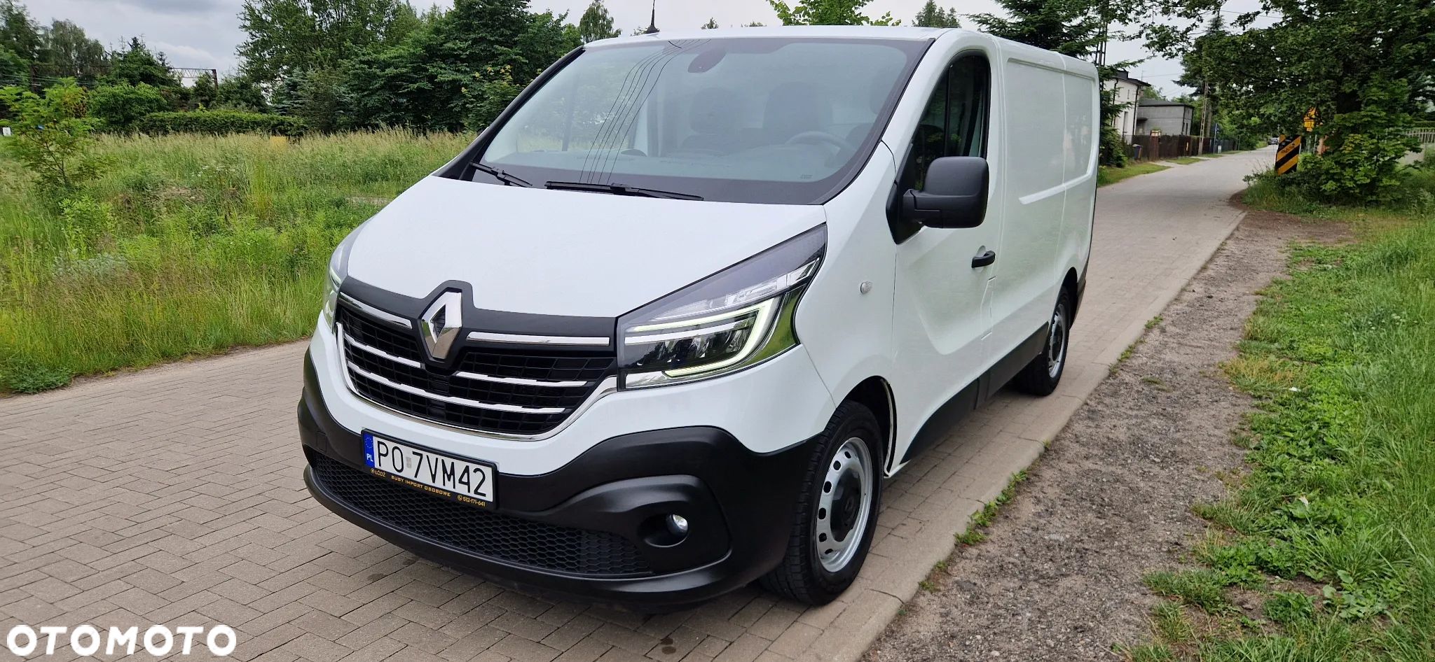 Renault TRAFIC - 1
