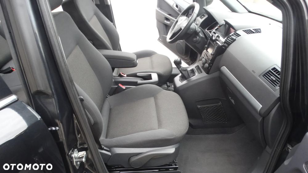 Opel Zafira 1.8 Cosmo - 17