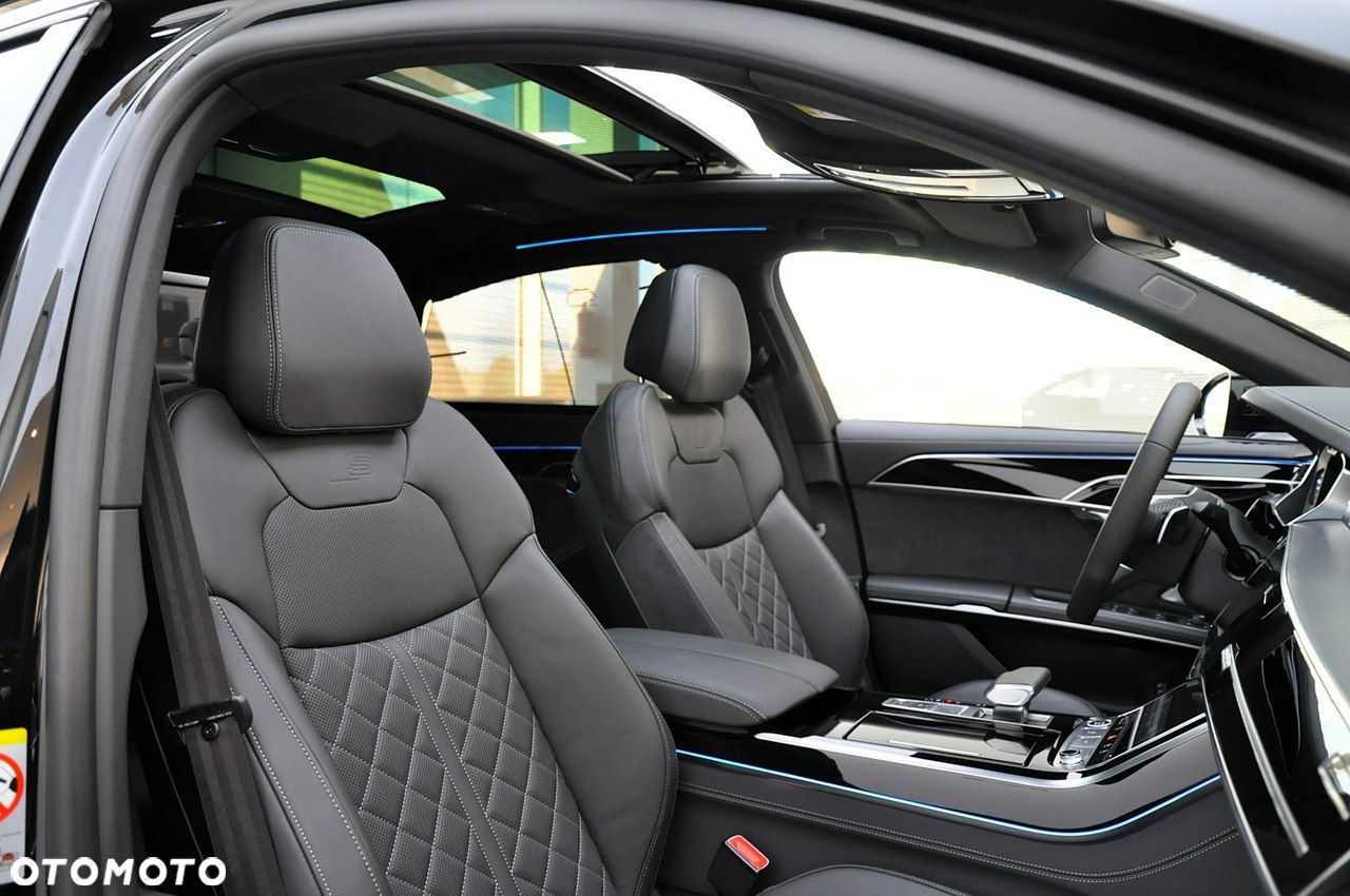 Audi A8 - 25