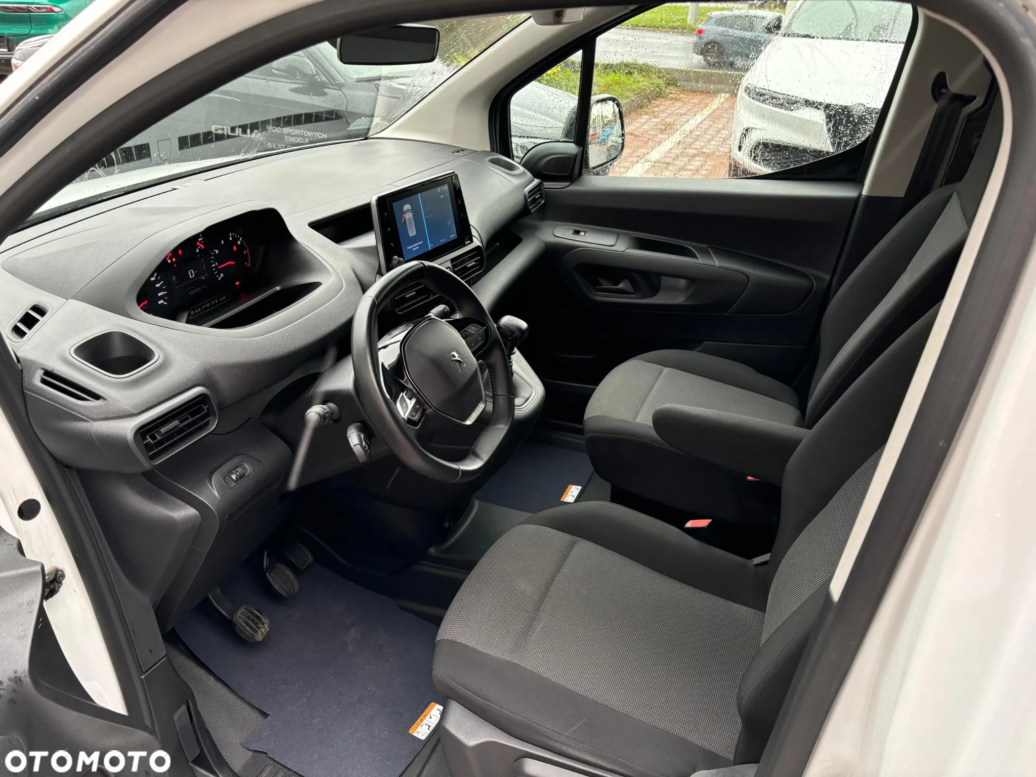 Peugeot Partner - 8