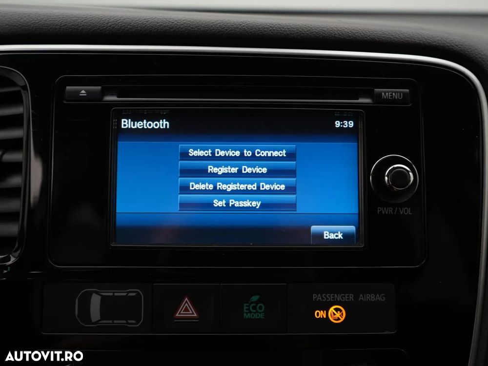 Mitsubishi Outlander 2.2 DI-D 4WD Instyle - 28