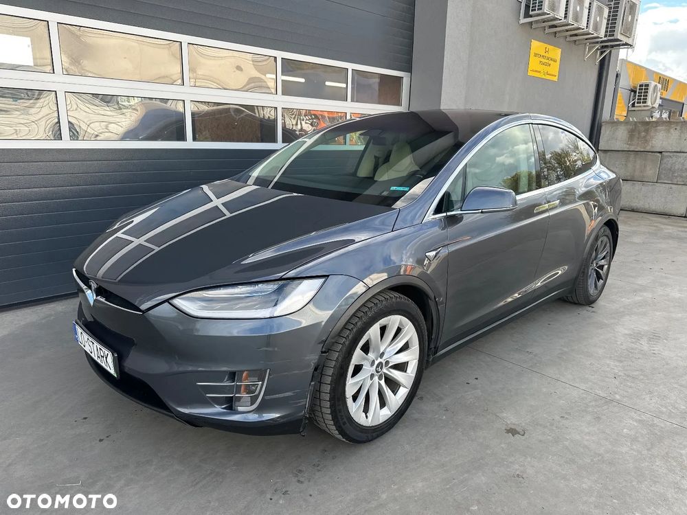 Tesla Model X 2017 photo 4