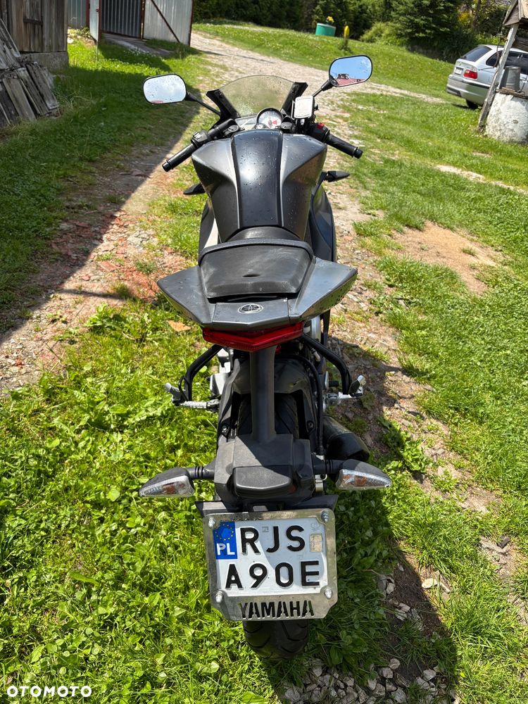 Yamaha YZF - 6