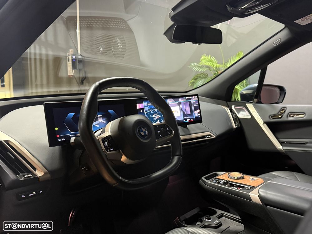 BMW iX xDrive 40 Pack Desportivo - 5