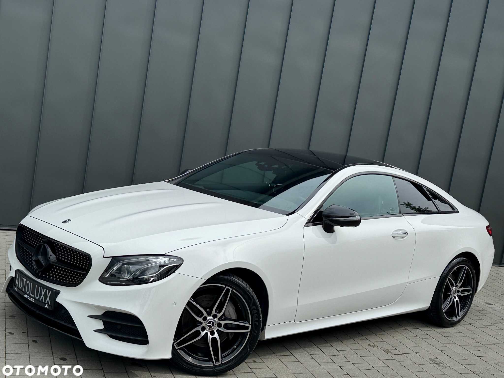Mercedes-Benz Klasa E 220 d Coupe 4-Matic 9G-TRONIC - 5