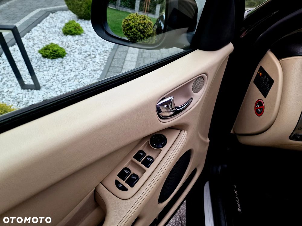 Jaguar X-Type 2.2 D Executive - 28