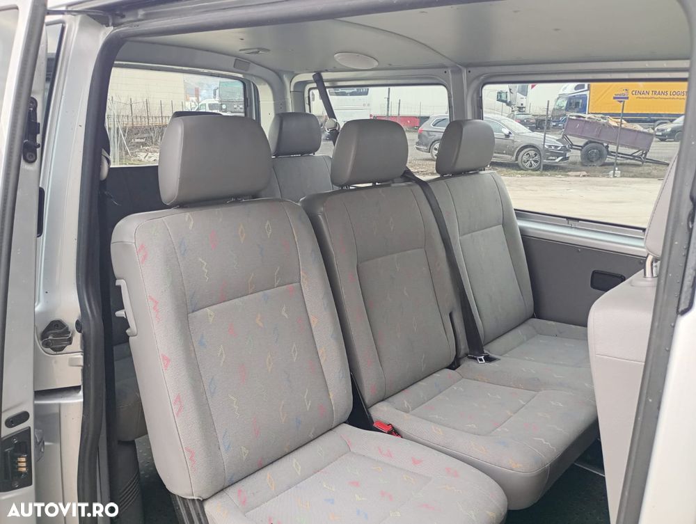 Volkswagen Transporter Shuttle Kurz - 10