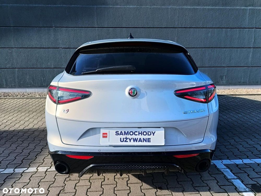 Alfa Romeo Stelvio 2.0 Turbo Veloce Q4 - 9
