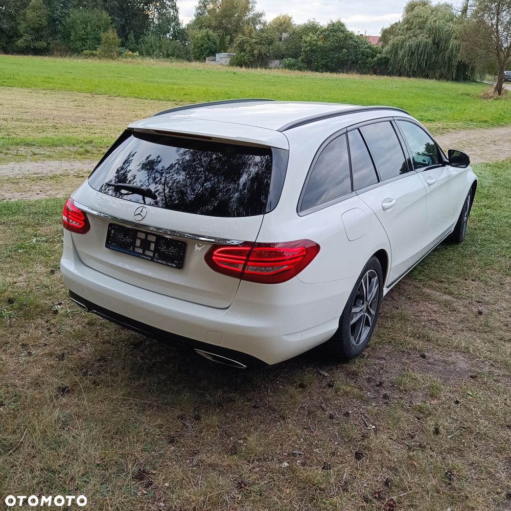 Mercedes-Benz Klasa C 180 T (BlueEFFICIENCY) 7G-TRONIC Avantgarde - 4