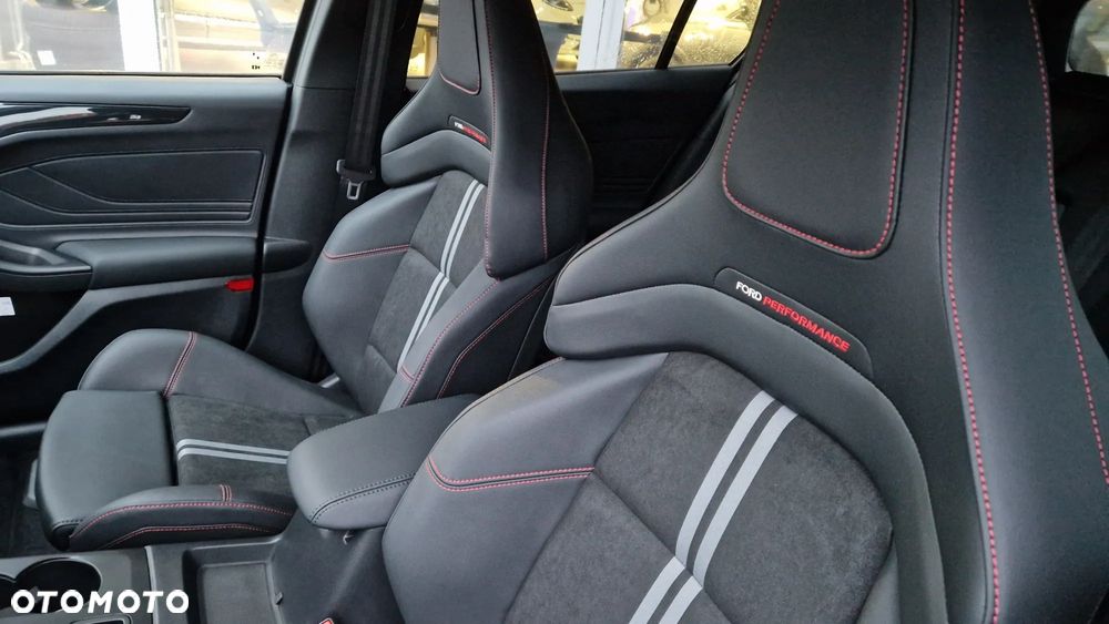 Ford Focus SW 2.3 EcoBoost ST X - 13