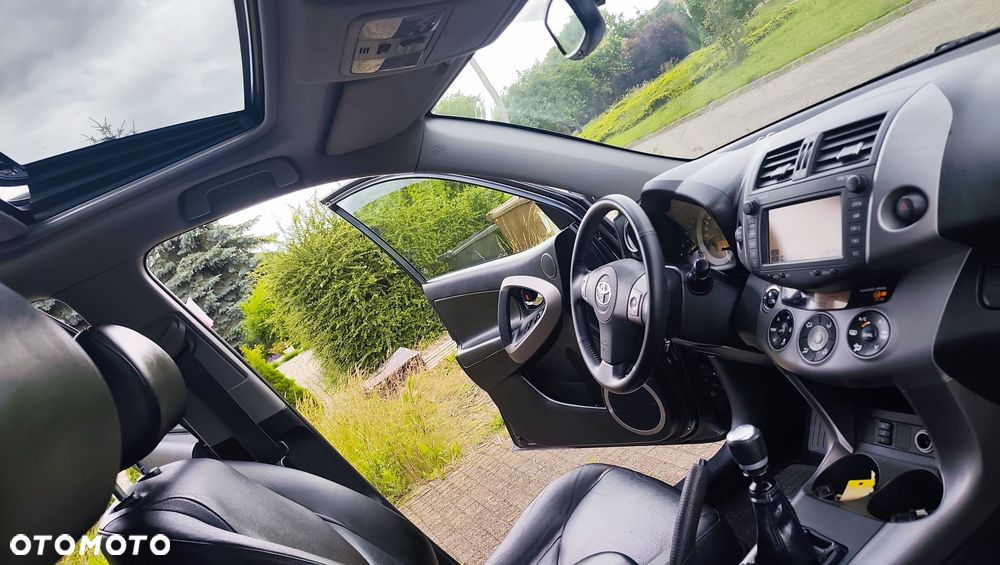 Toyota RAV4 2.2 D-4D 4x2 Travel - 38