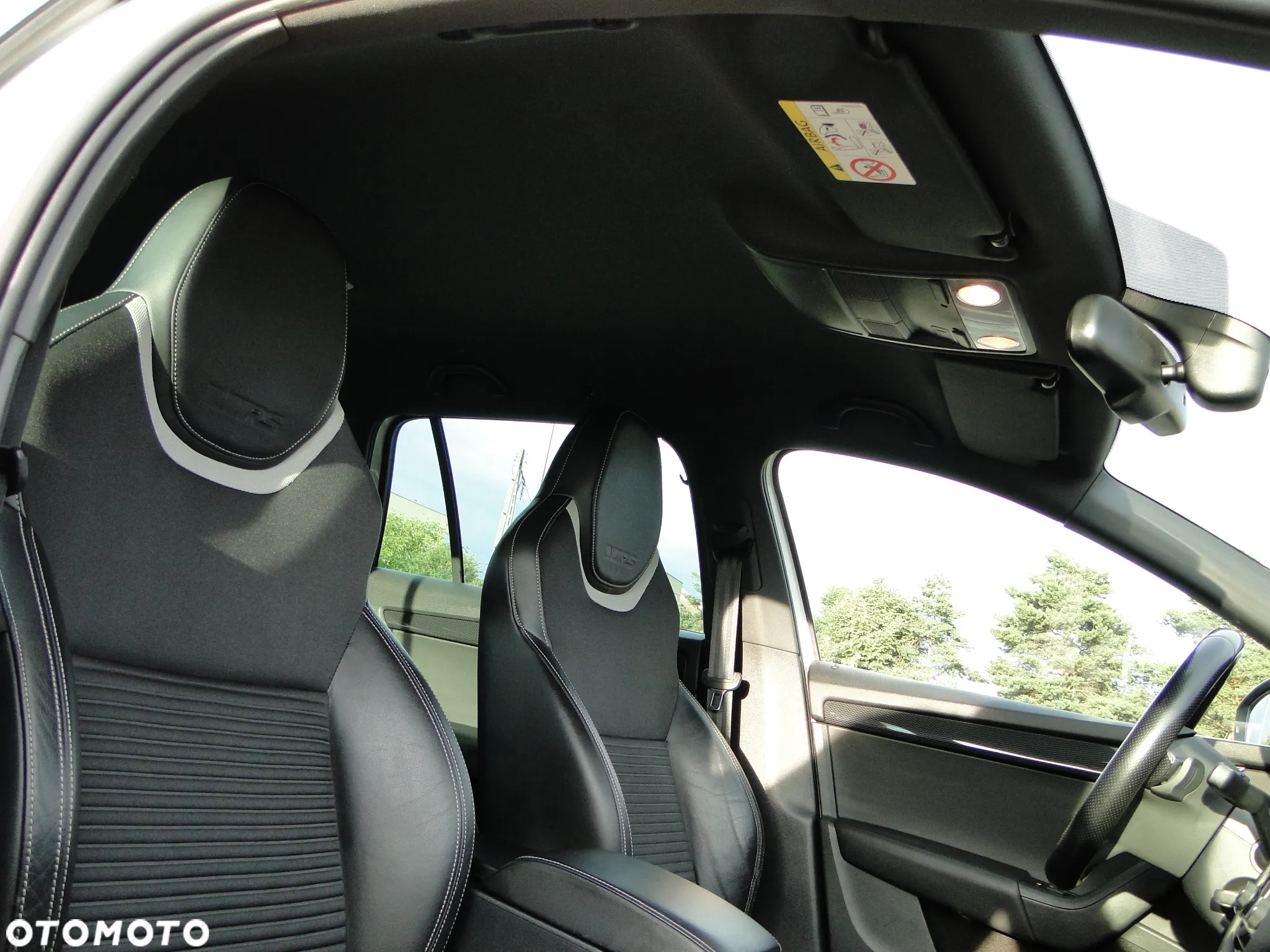 Skoda Octavia Combi 2.0 TDI DSG RS - 18